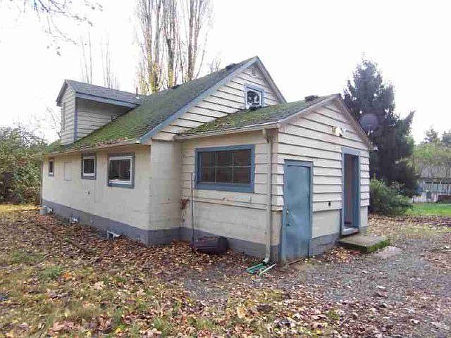 1st image of 10706 NE 99th St