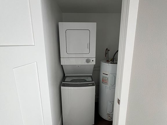 5th image of 305 Cottonwood Ln APT 10