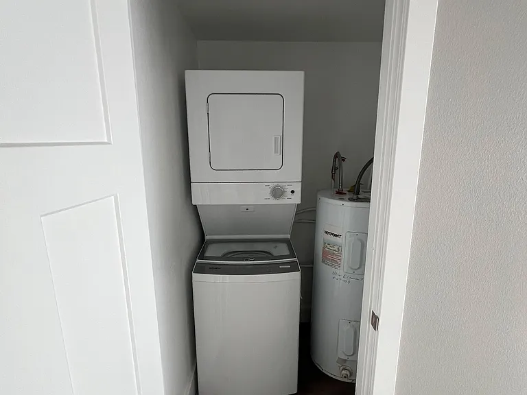 305 Cottonwood Ln #10 — Photo 5