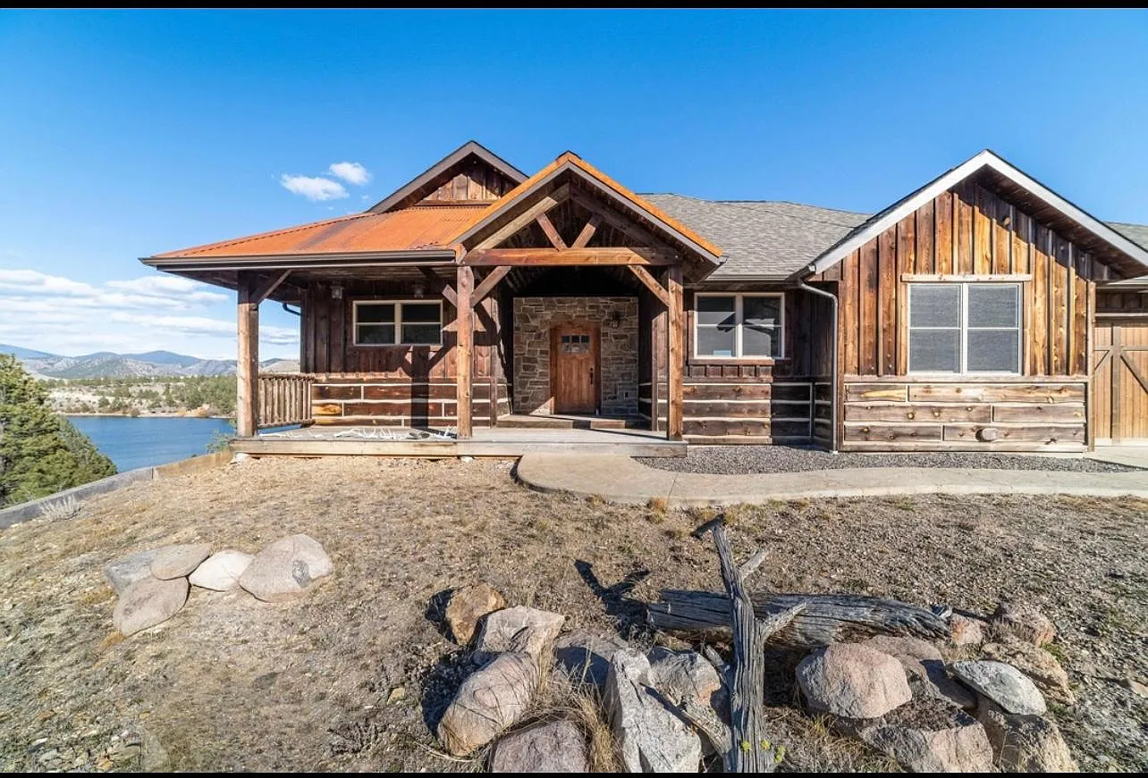 3811 Deer Park Dr — Photo 2