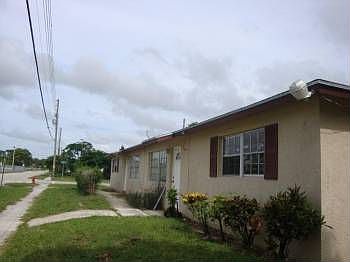1st image of 365 Walker Ave APT A