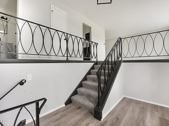 3rd image of 6956 Hawthorne Ln