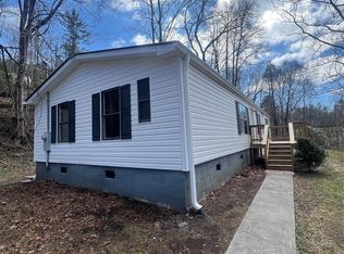 56 Poplar Dr, Spruce Pine, NC 28777