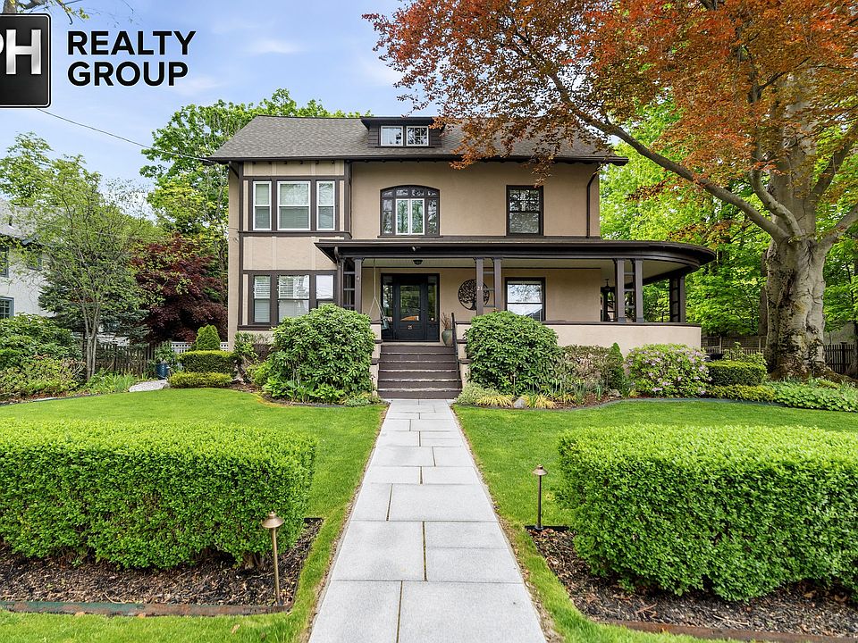 1st image of 21 Clover St