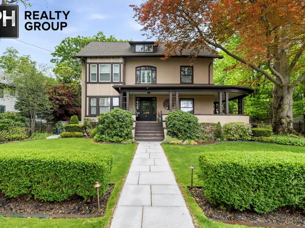 21 Clover St, Belmont, MA 02478