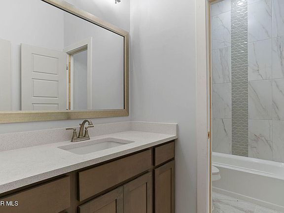 2nd image of 7433 Norte Portugal Ln