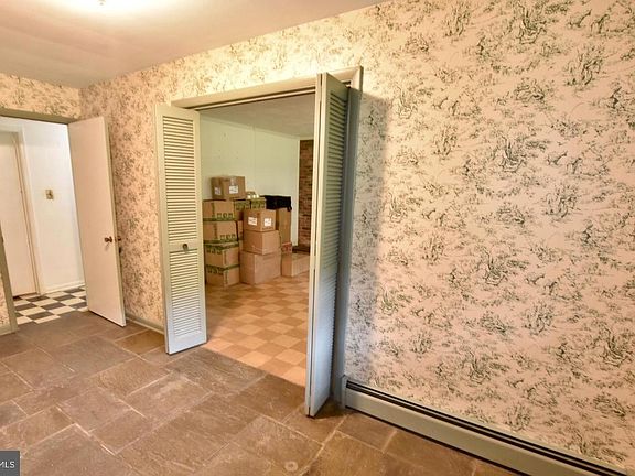 4th image of 4413 Tarpon Ln