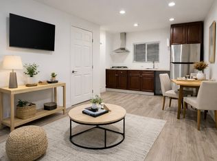 2707 Cridge St #B, Riverside, CA 92507