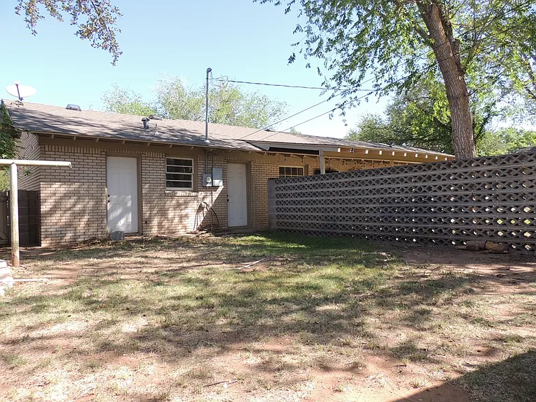 1305 Lawson Ave — Photo 30