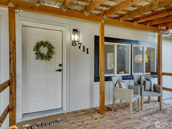 8711 Mariana Court SE, Yelm, WA 98597