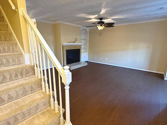 4th image of 1363 Battleford Dr