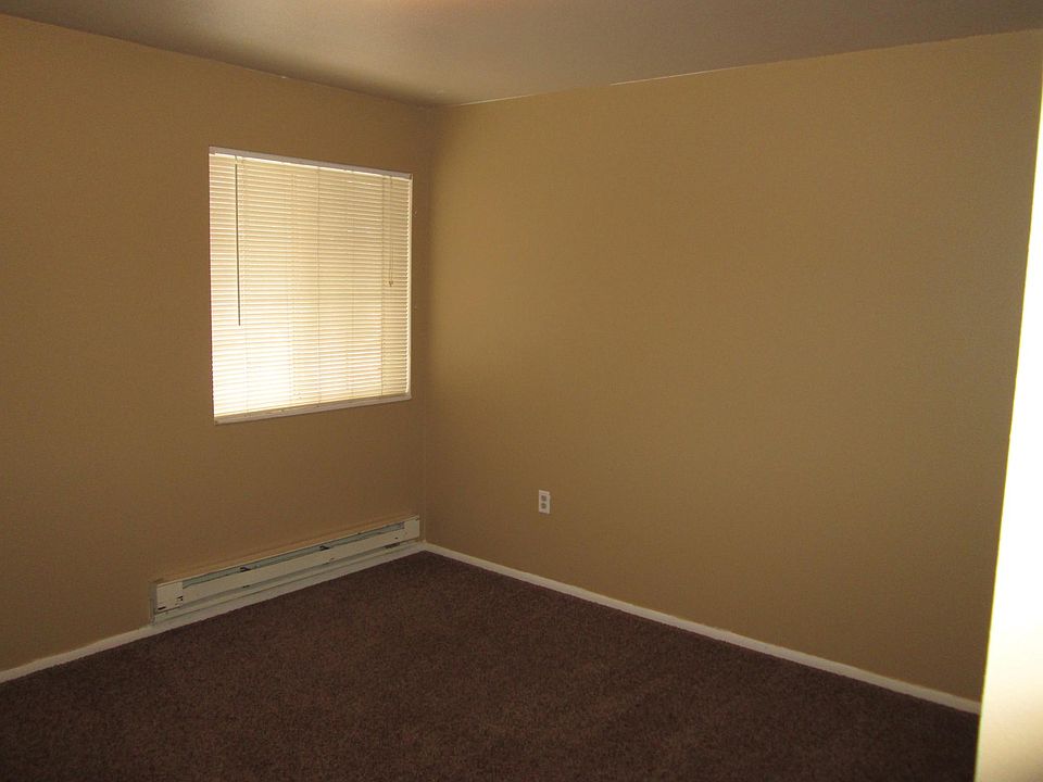 2nd image of 761 W Center St APT 2