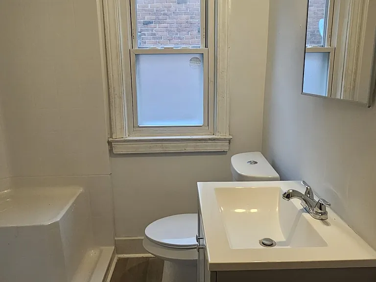 15872 Fielding St — Photo 7