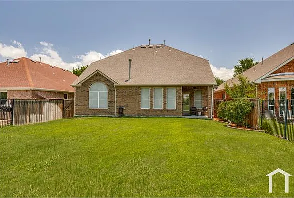 10017 Links Fairway Dr — Photo 24