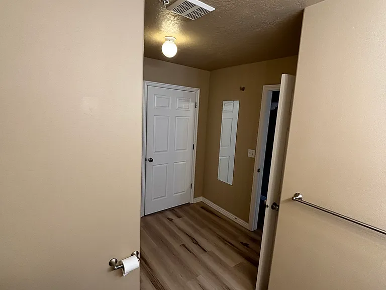1430 W Westbury Way #J — Photo 4