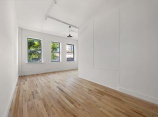 239 Banker St APT 2R, Brooklyn, NY 11222