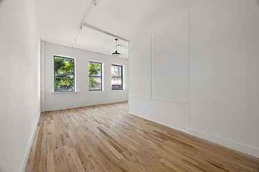 239 Banker Street, #2R