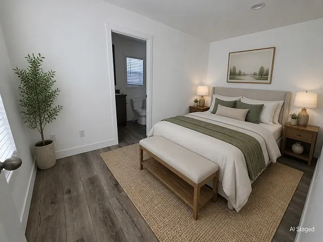 3 bed, 2.0 bath, 1056 sqft, $1,900 — Photo 4