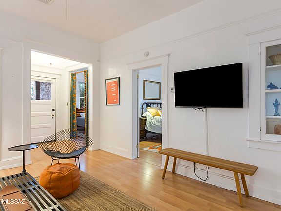 4th image of 621 N 7th Ave