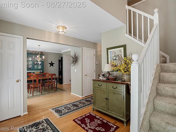 4th image of 6046 Campfire Cir