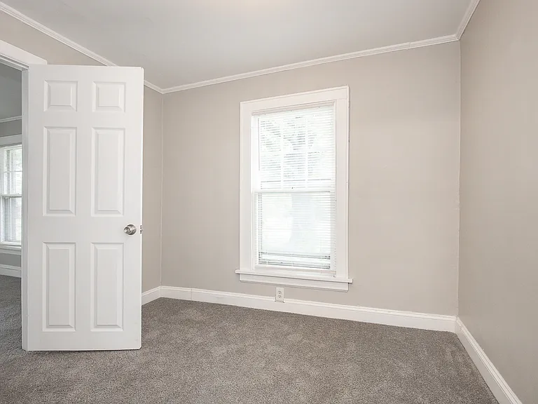 1255 Superior Ave — Photo 20