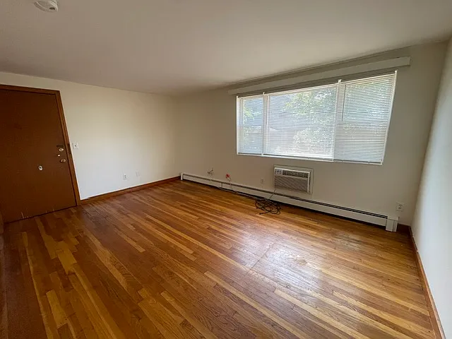 80 Sea St #3 — Photo 5