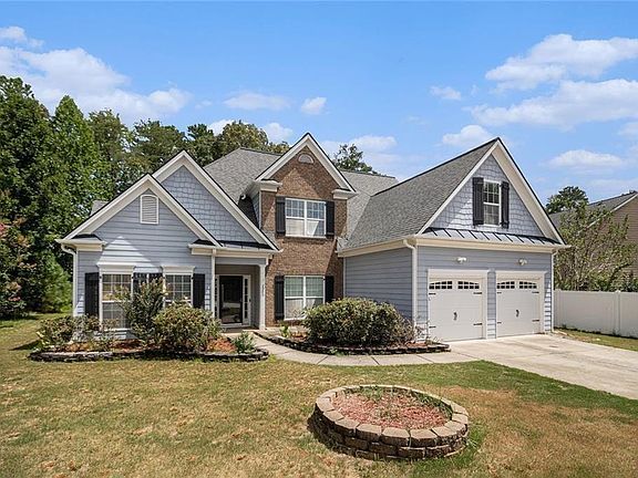 2nd image of 2000 Creek Pointe Way