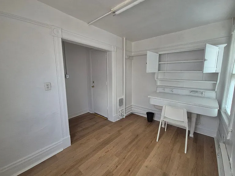 Downtown Rooms — Photo 17
