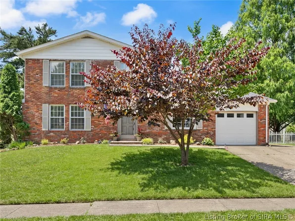 1010 Woodbourne Drive, New Albany, IN 47150