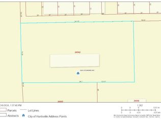 2403 Sycamore Ave, Huntsville, TX 77340