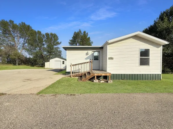 1500 18th St SW, Minot, ND 58701