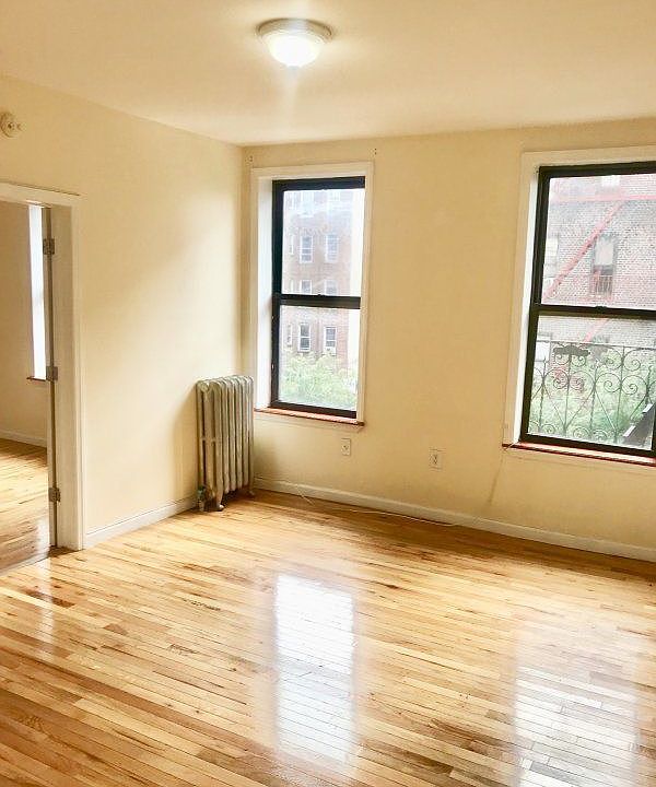2nd image of 561 W 186th St APT 11