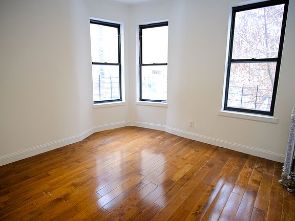 3rd image of 2657 Fredrick Douglass Blvd #12