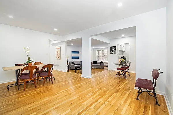 Sold by Qwest Residential Downtown LLC | media 2