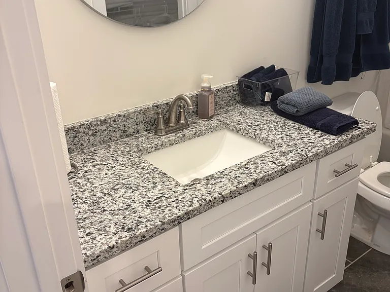 302 Northlake Dr — Photo 10
