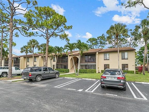 2nd image of 626 Sea Pine Way APT C2