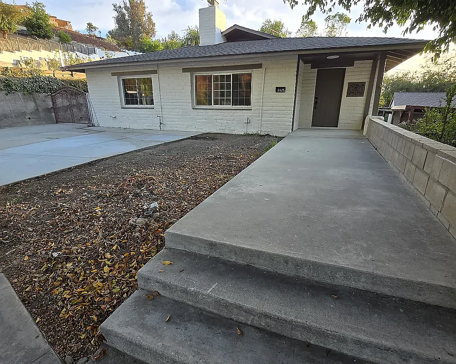 2625 Orange Grove Ave