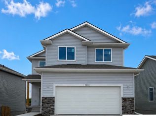 7932 N 93rd St, Omaha, NE 68122