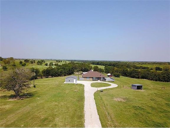 3rd image of 999 County Road 472