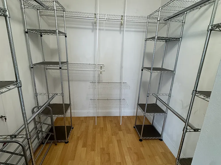 185 SW 7th St #3200 — Photo 13
