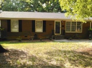 1113 Echo Glen Rd, Charlotte, NC 28213