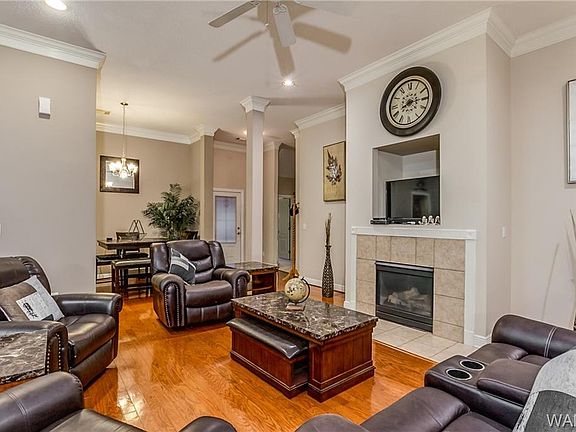 4th image of 4849 Easton Dr