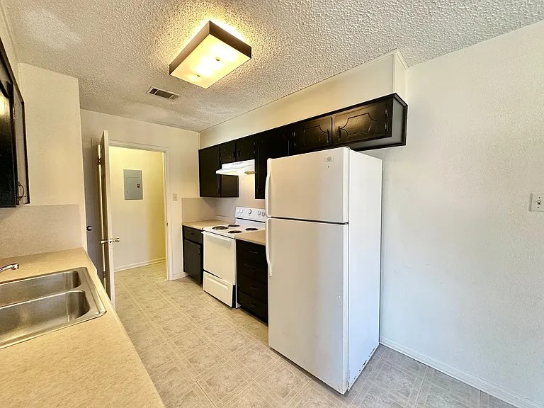 2609 Bermuda Drive — Photo 10