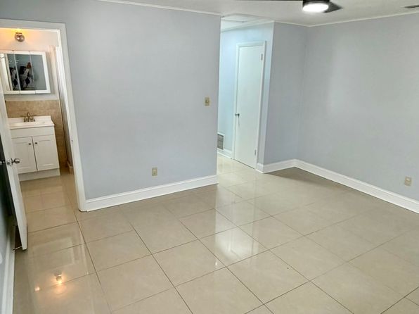 1105 Arrowsmith Ave #1