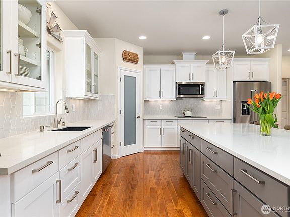 5th image of 13837 Bay View Road