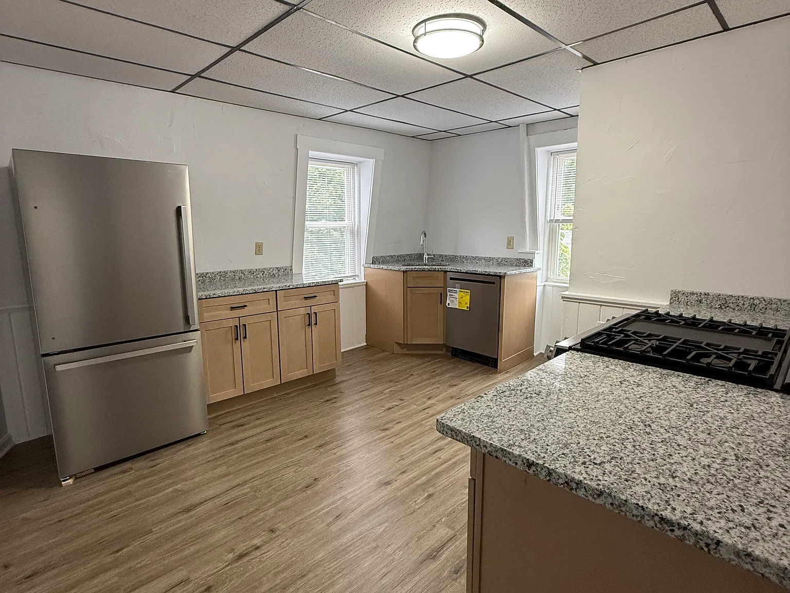 187 Green St — Photo 3