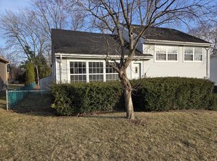 743 Skyline Dr, Barrington, IL