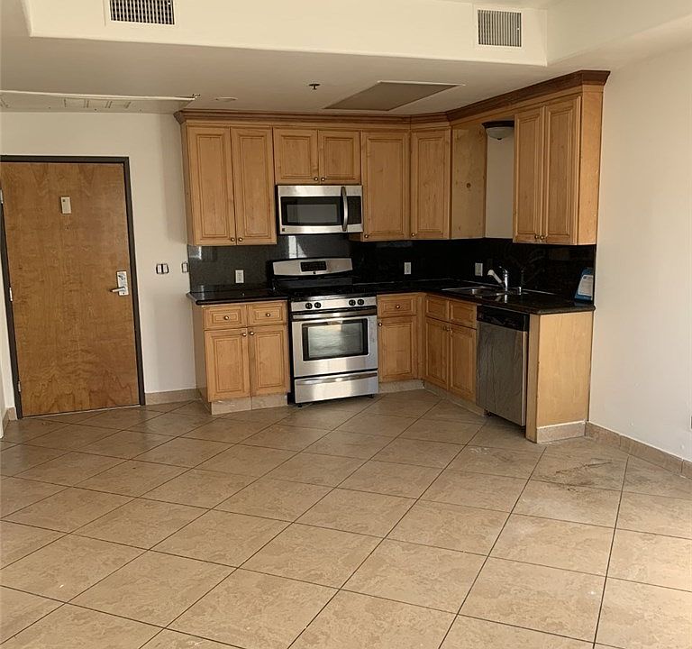 1st image of 316 S New Hampshire Ave #207