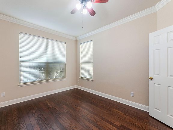 3rd image of 15516 Belfin Dr