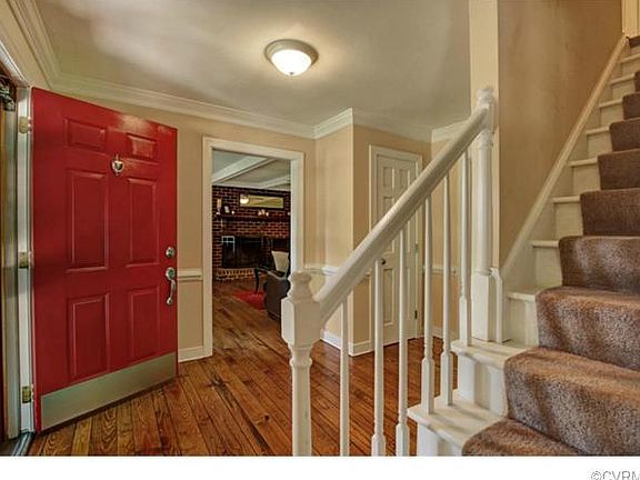 3rd image of 2700 Birkdale Ln